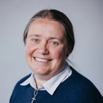 Professor Ruth Plummer